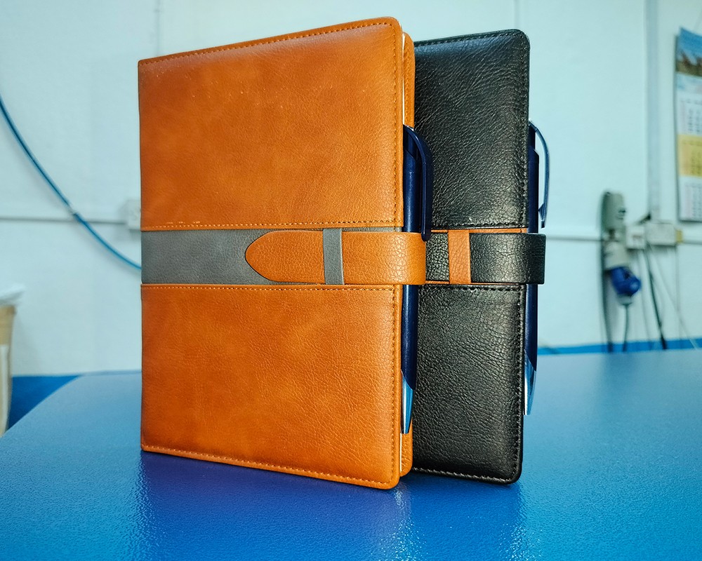 _posh_notebooks_img_02